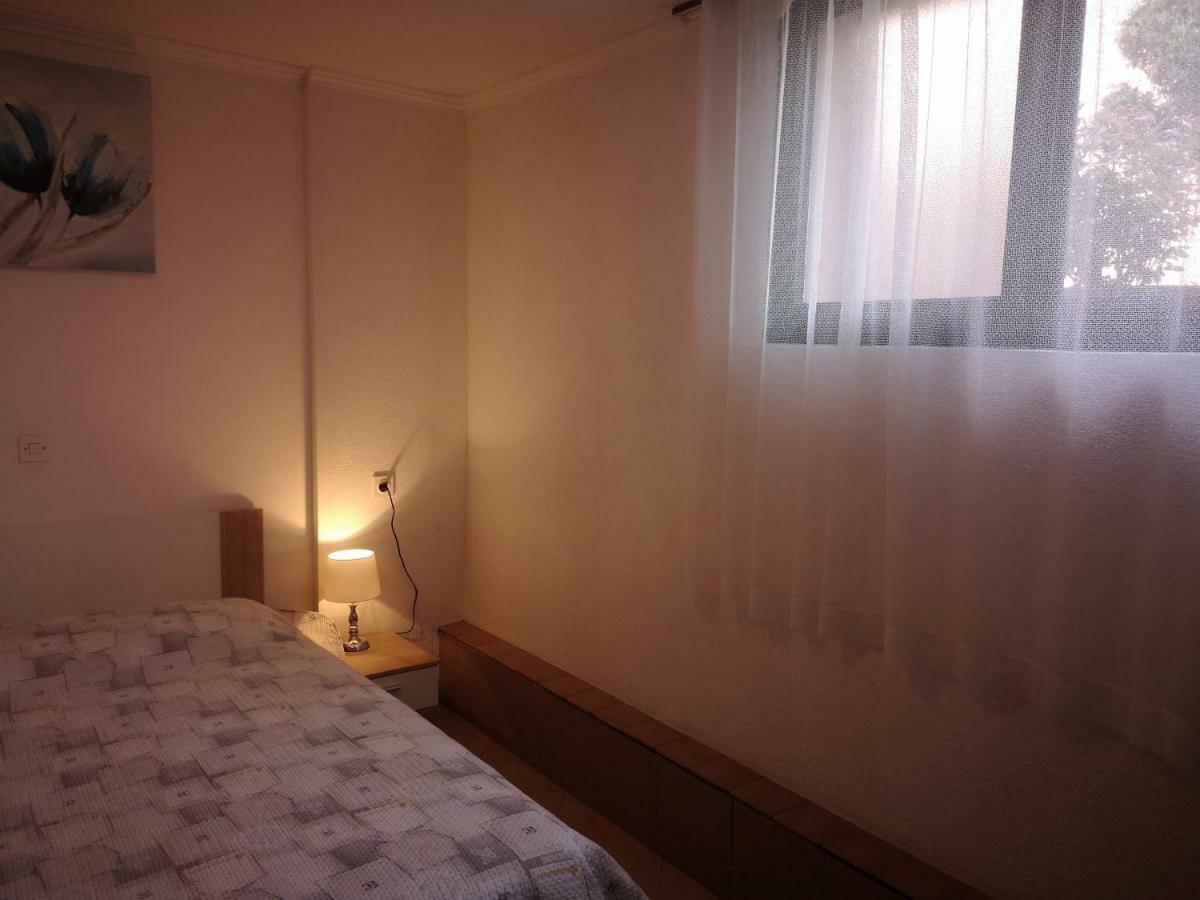 Franko Apartmani ザンブラティヤ エクステリア 写真
